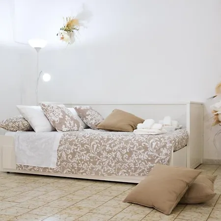 Bianca Floreale * Ostuni